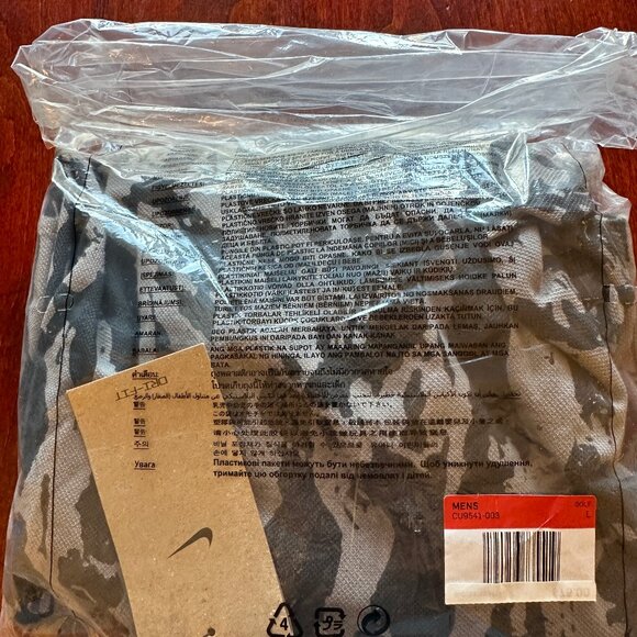 Nike Polo (orange tag) - NWT - Picture 7 of 7